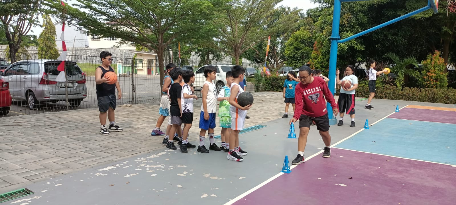 Basket Kelas Besar